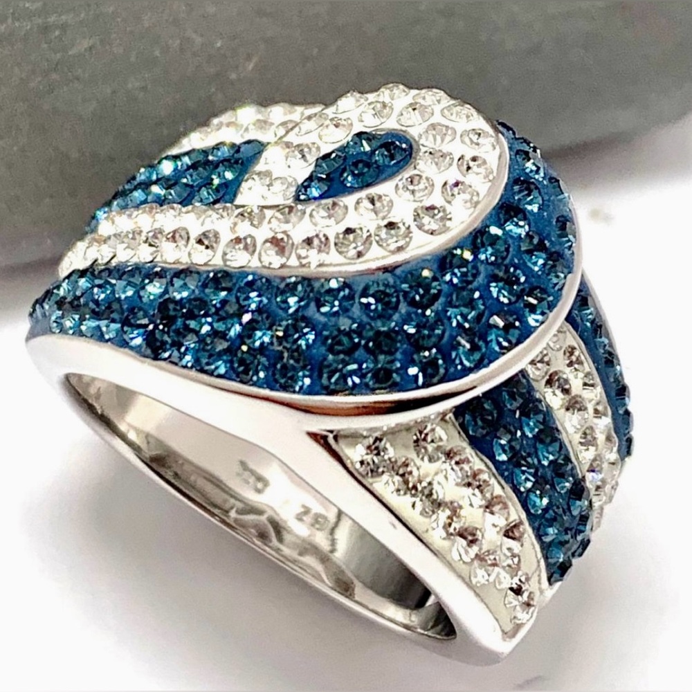 18k White Gold & Jewelry Bronze 2.00ctw Blue and White Natural Crystal Ring Sz 9